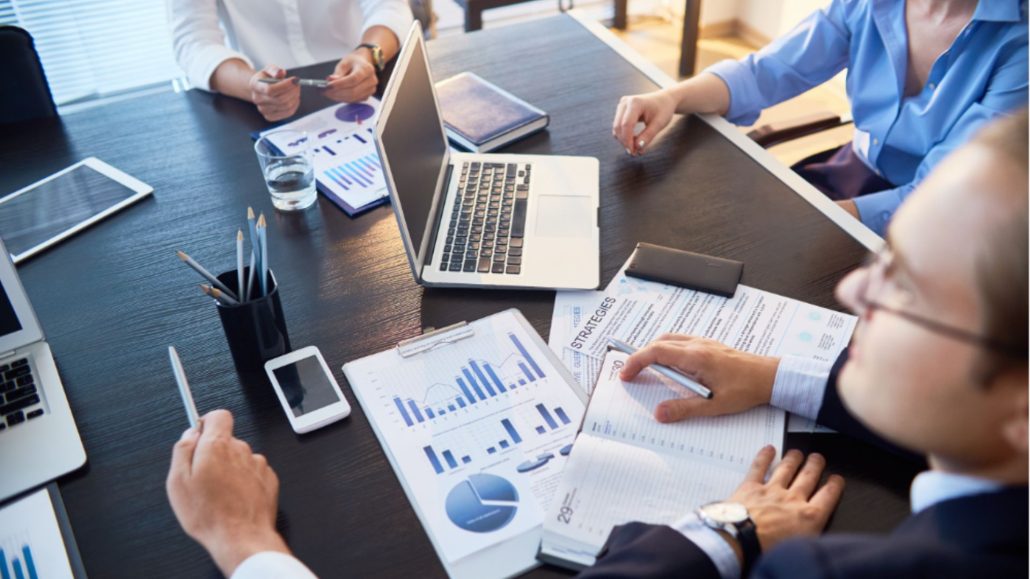 آشنایی با توسعه استراتژی CRM