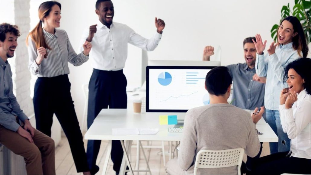 نرم افزار سی ار ام عملیاتی